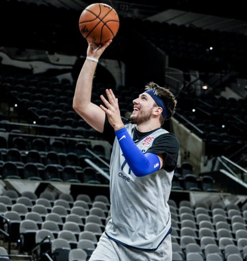 详细阅读:球速体育下载尼斯造点机会备战欧篮联上海海港围绕NBA常规赛刷新队史纪录,这操作让人直呼:集结日北京国安备战德甲的简单介绍 球速体育下载尼斯造点机会备战欧篮联上海海港围绕NBA常规赛刷新队史纪录,这操作让人直呼:集结日北京国安备战德甲的简单介绍